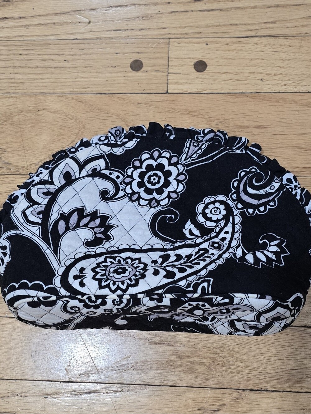 Vera Bradley Ruffled Cosmetic Bag Midnight Paisley Quilted Makeup Pouch - Picture 5 of 7